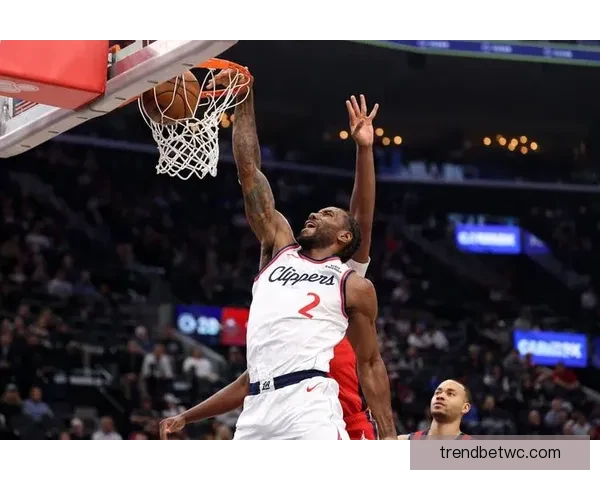 泰伦-卢率快船大逆转24分赢球迎生涯常规赛400胜成现役主帅第八人