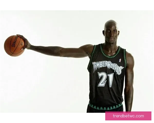 加内特炮轰NBA如今被明星光环主导偏娱乐化竞技精神被忽视