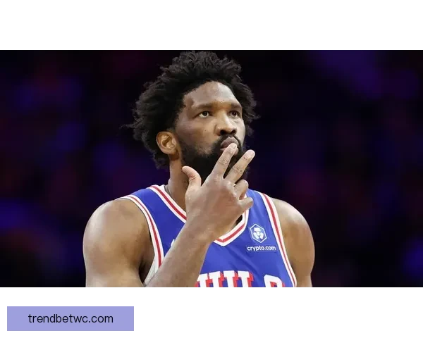 阿德巴约打趣恩比德碰瓷无所畏惧称根本没碰到你